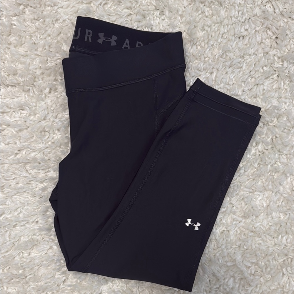 Under Armour Black Cropped Leggings